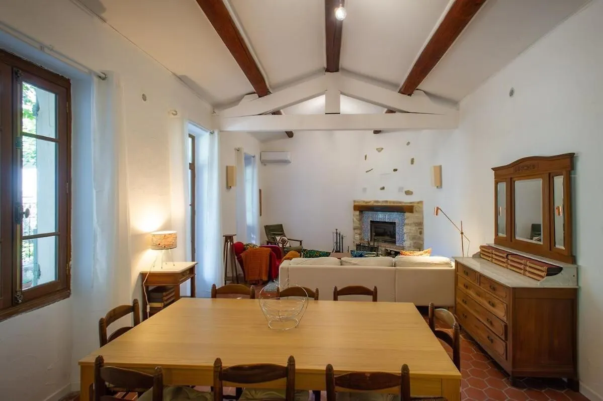 Holiday home Maison De Charme 14 Personnes Piscine Avignon