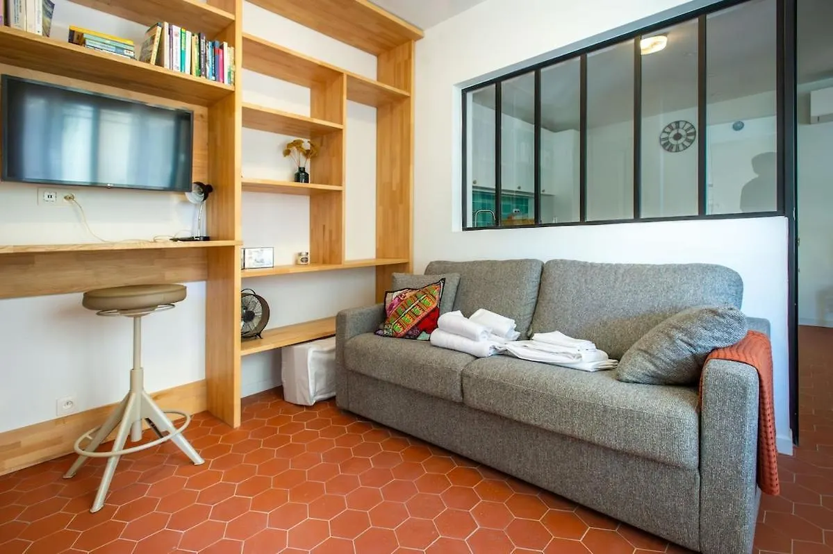 Holiday home Maison De Charme 14 Personnes Piscine Avignon France
